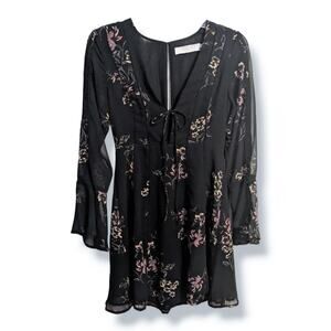 Astr Fit & Flare Floral V-neck Mini Dress Size S